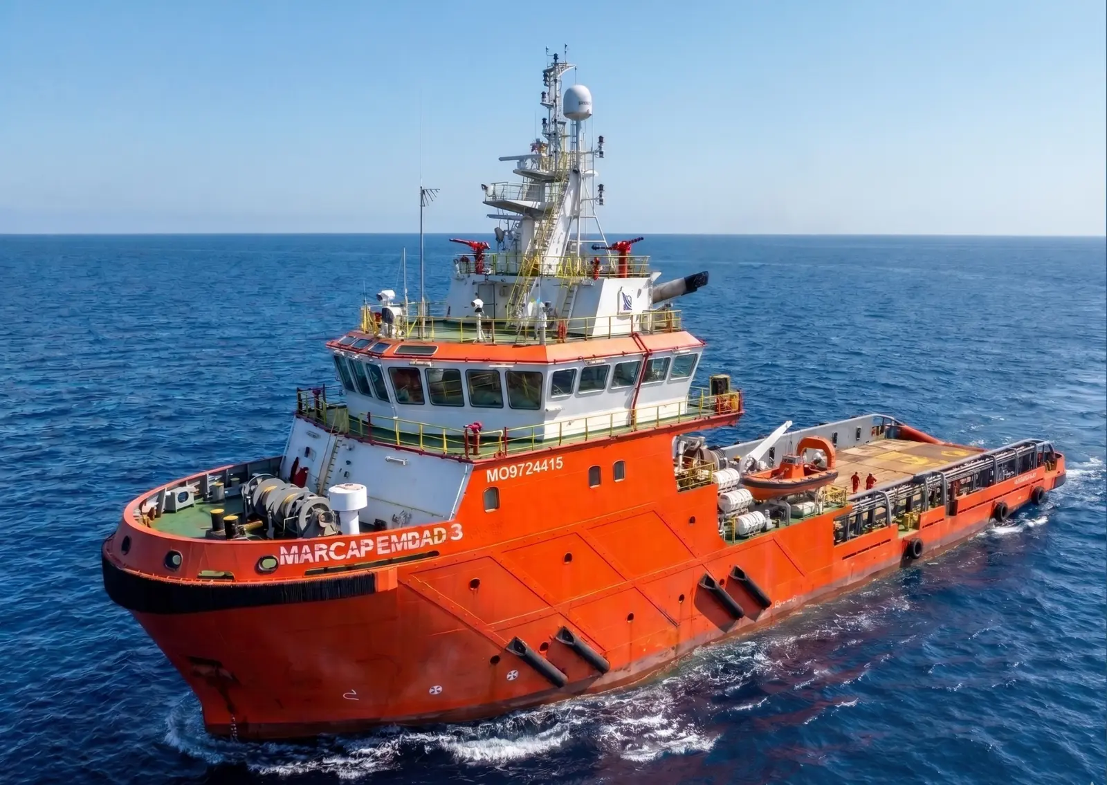 Anchor handling vessel
